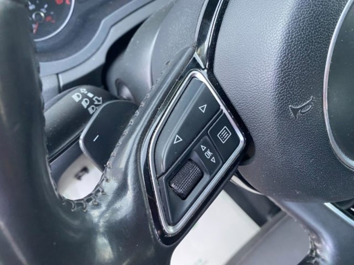 Audi Q3 2.0 TDI 177 CV quattro S tronic Advanced Plus (11)