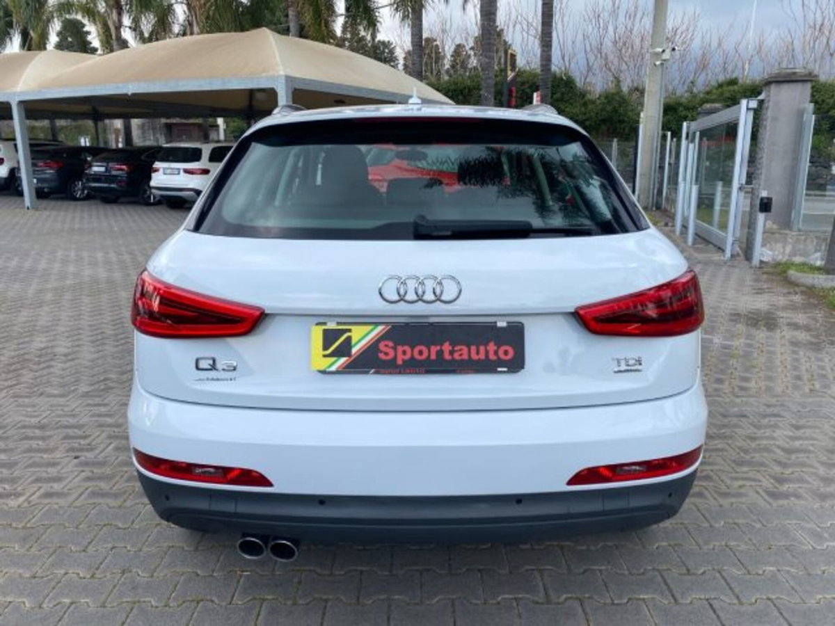 Audi Q3 2.0 TDI 177 CV quattro S tronic Advanced Plus (18)