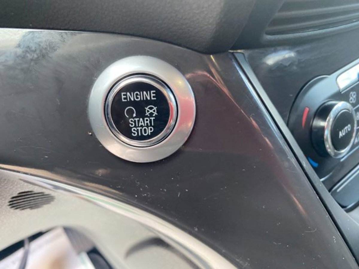 Ford Kuga 2.0 TDCI 150 CV S&S 4WD Powershift Titanium (20)