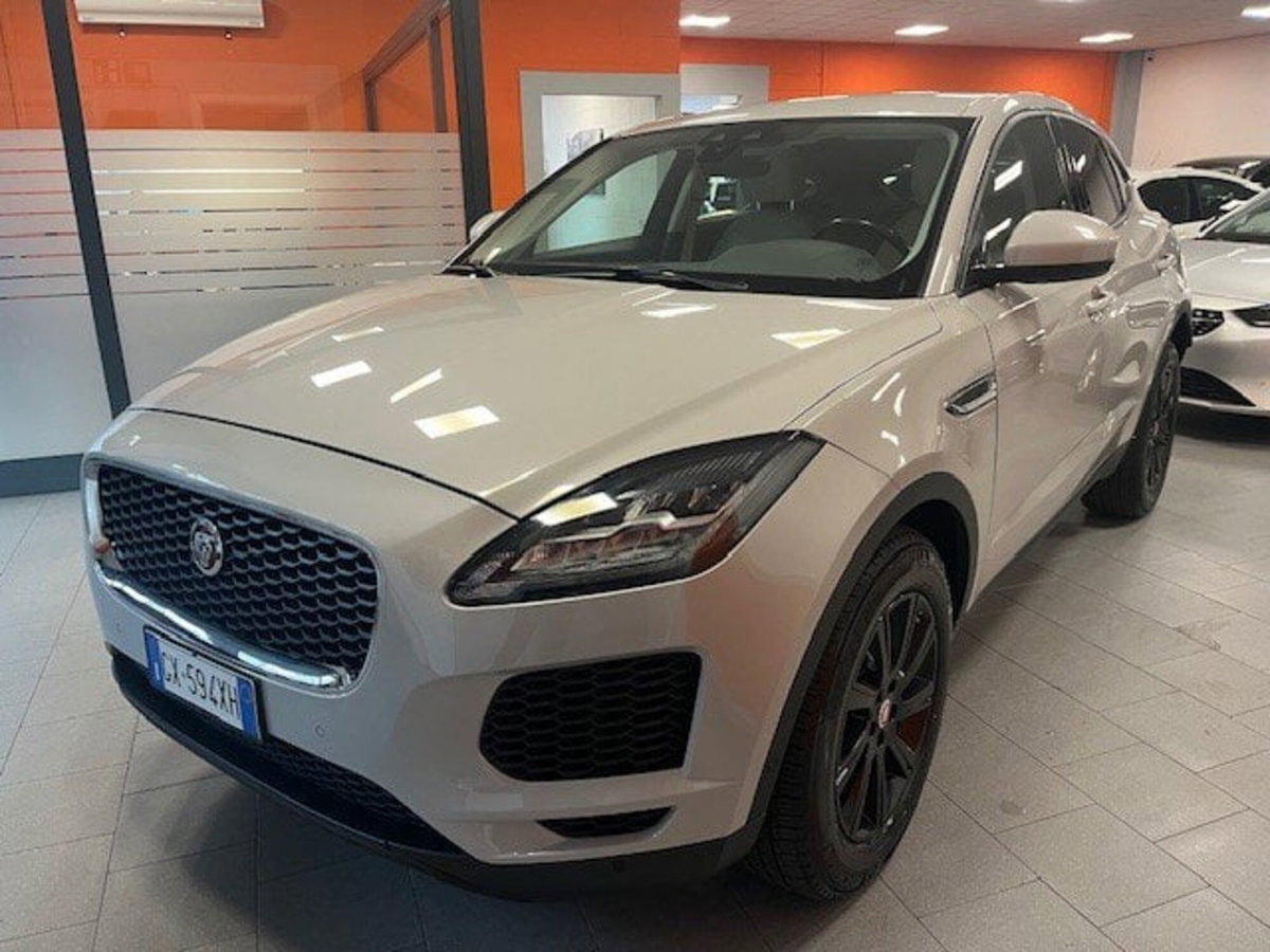 Jaguar E-Pace 2.0D 150 CV R-Dynamic S (2)