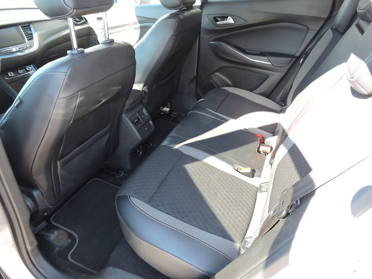 Opel Grandland X 1.5 diesel Ecotec Start&Stop Innovation (9)