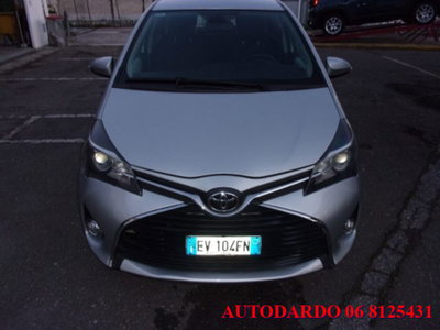 Toyota Yaris 1.5 5 porte Lounge (2)