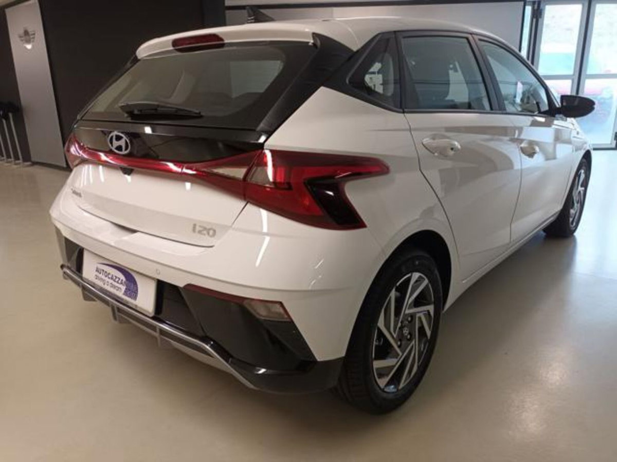 Hyundai i20 1.0 t-gdi Connectline 90cv dct (2)
