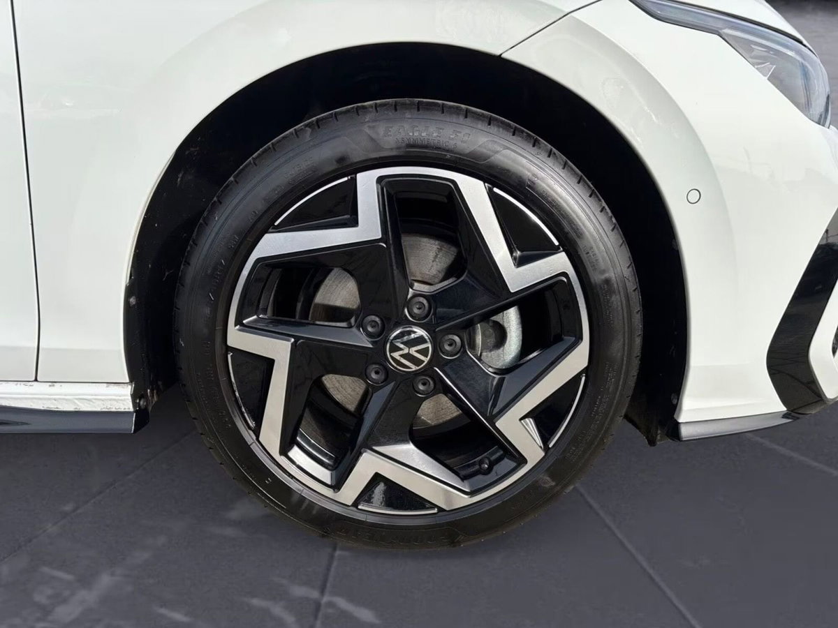 Volkswagen Golf 1.5 eTSI 150 CV EVO ACT DSG R-Line (5)