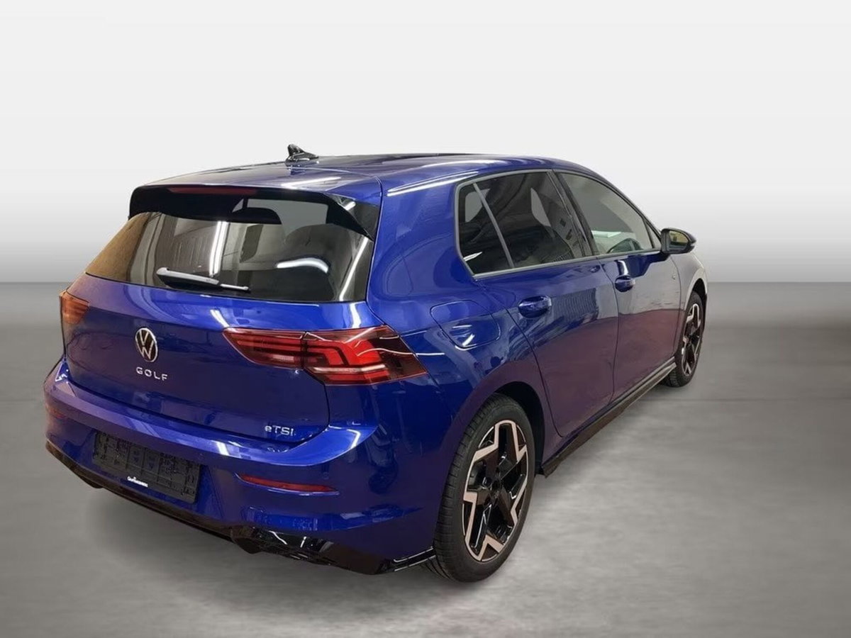 Volkswagen Golf 1.5 eTSI 150 CV EVO ACT DSG R-Line (2)