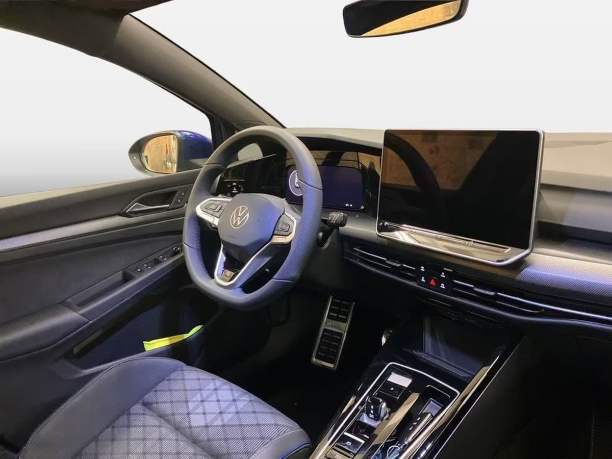 Volkswagen Golf 1.5 eTSI 150 CV EVO ACT DSG R-Line (9)