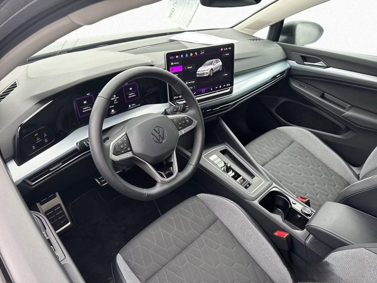 Volkswagen Golf 1.5 etsi 50 Years 115cv dsg (12)