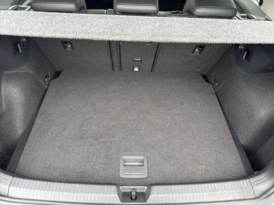 Volkswagen Golf 1.5 etsi 50 Years 115cv dsg (13)