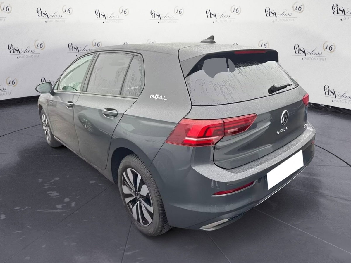 Volkswagen Golf 1.5 etsi 50 Years 115cv dsg (5)