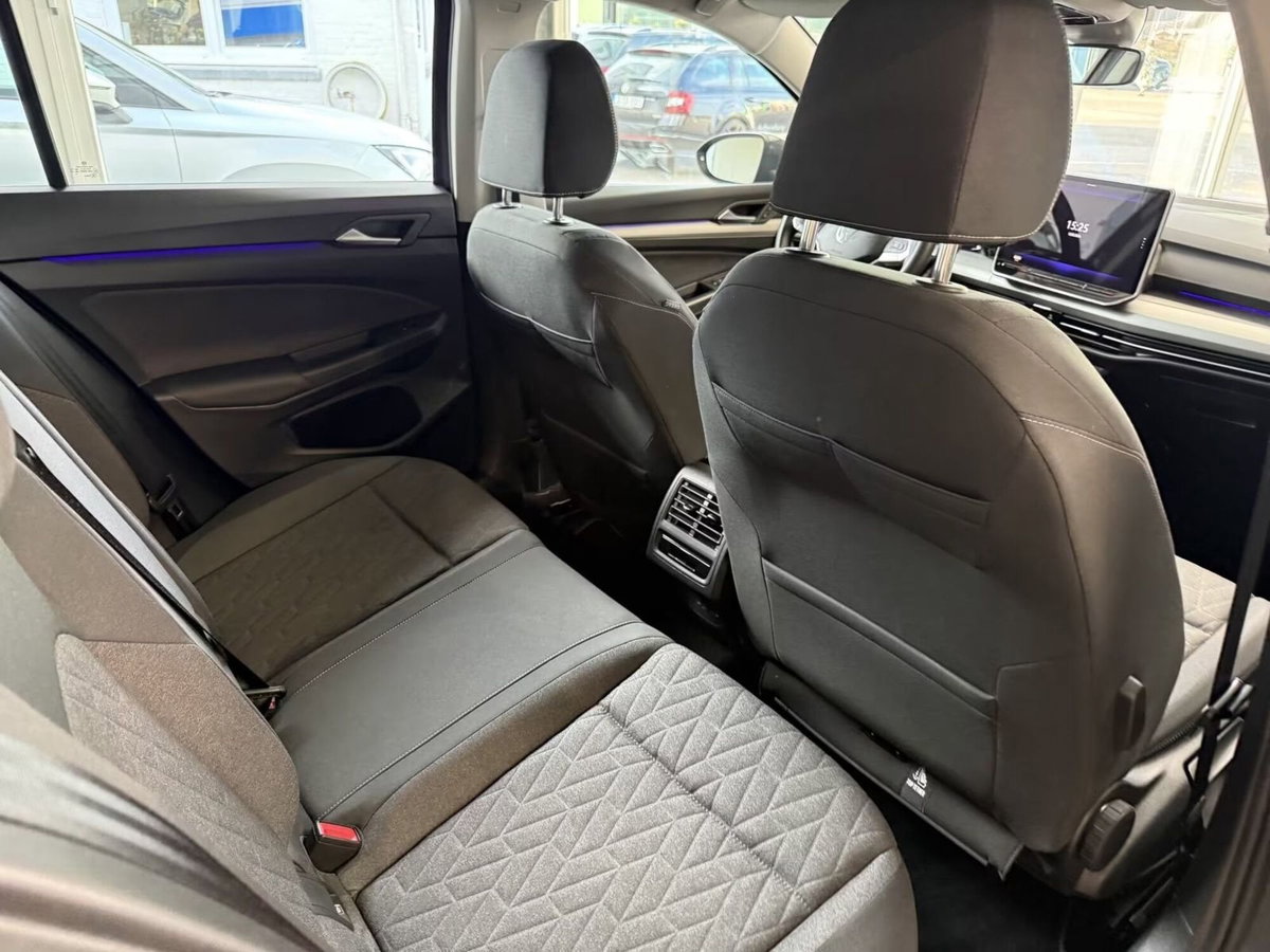 Volkswagen Golf 2.0 TDI SCR Life (15)