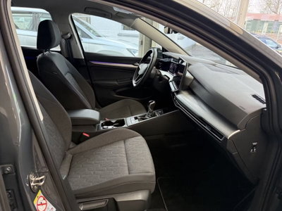 Volkswagen Golf 2.0 TDI SCR Life (7)