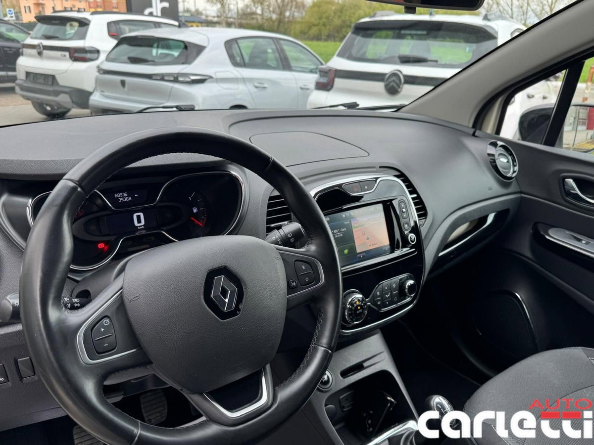 Renault Captur 1.5 dCi 8V 90 CV EDC Start&Stop Energy R-Link (18)