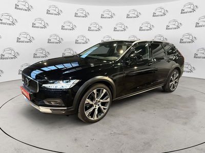Volvo V90 Cross Country B5 (d) AWD automatico Ultimate usata