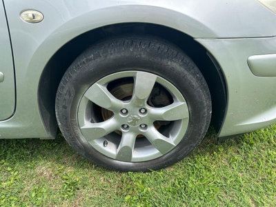 Peugeot 307 SW 16V HDi FAP 110CV (6)