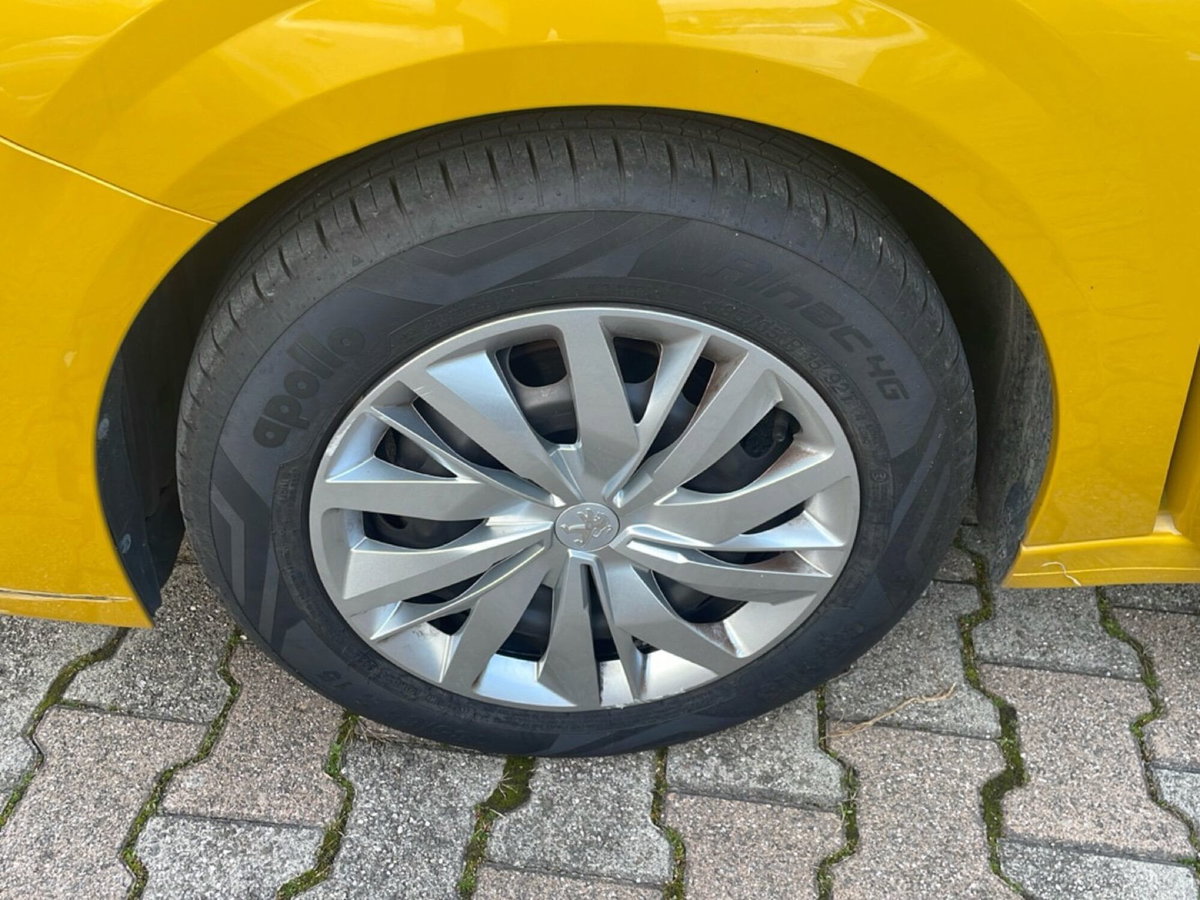 Peugeot 208 PureTech 75 Stop&Start 5 porte Active Pack (13)