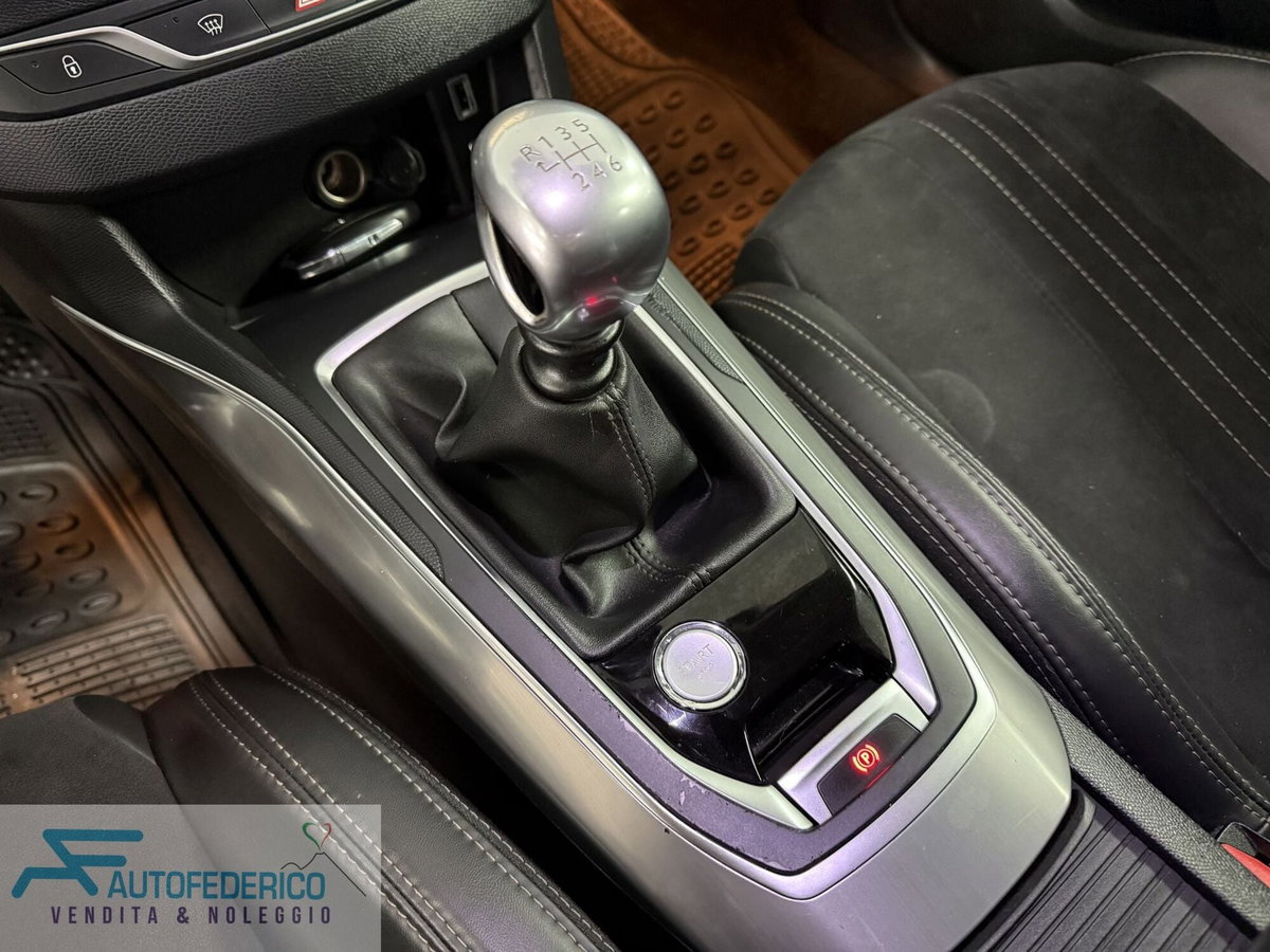 Peugeot 308 SW BlueHDi 120 S&S Allure (13)