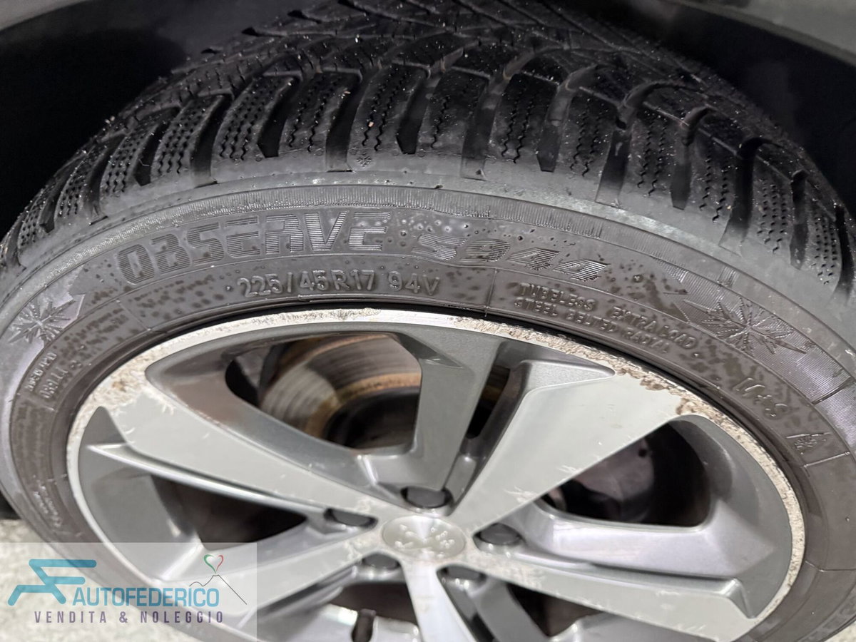 Peugeot 308 SW BlueHDi 120 S&S Allure (17)