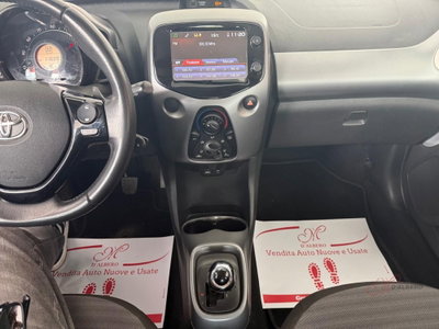Toyota Aygo 1.0 VVT-i 72 CV 5 porte x-cool MMT (10)