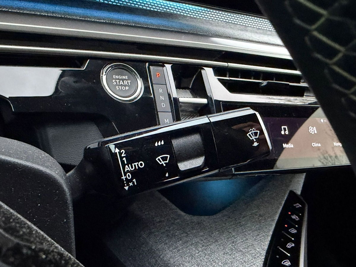 Peugeot 3008 1.2 hybrid GT 145cv e-dcs6 (20)