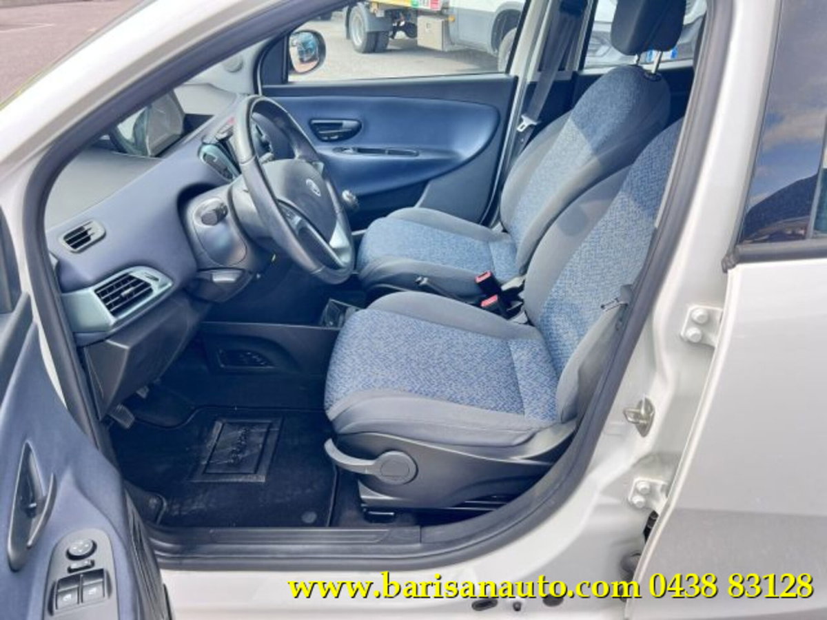 Lancia Ypsilon 1.0 FireFly 5 porte S&S Hybrid Gold Plus (5)