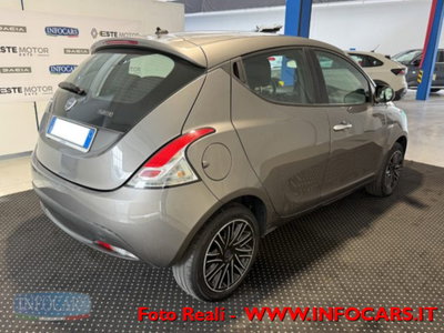 Lancia Ypsilon 1.0 FireFly 5 porte S&S Hybrid Silver Plus (4)