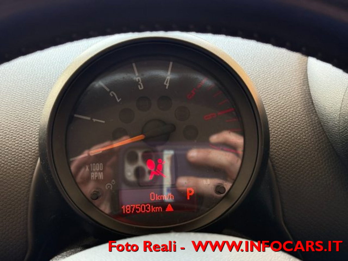 MINI Mini Countryman 1.6 Cooper D Business Countryman (7)
