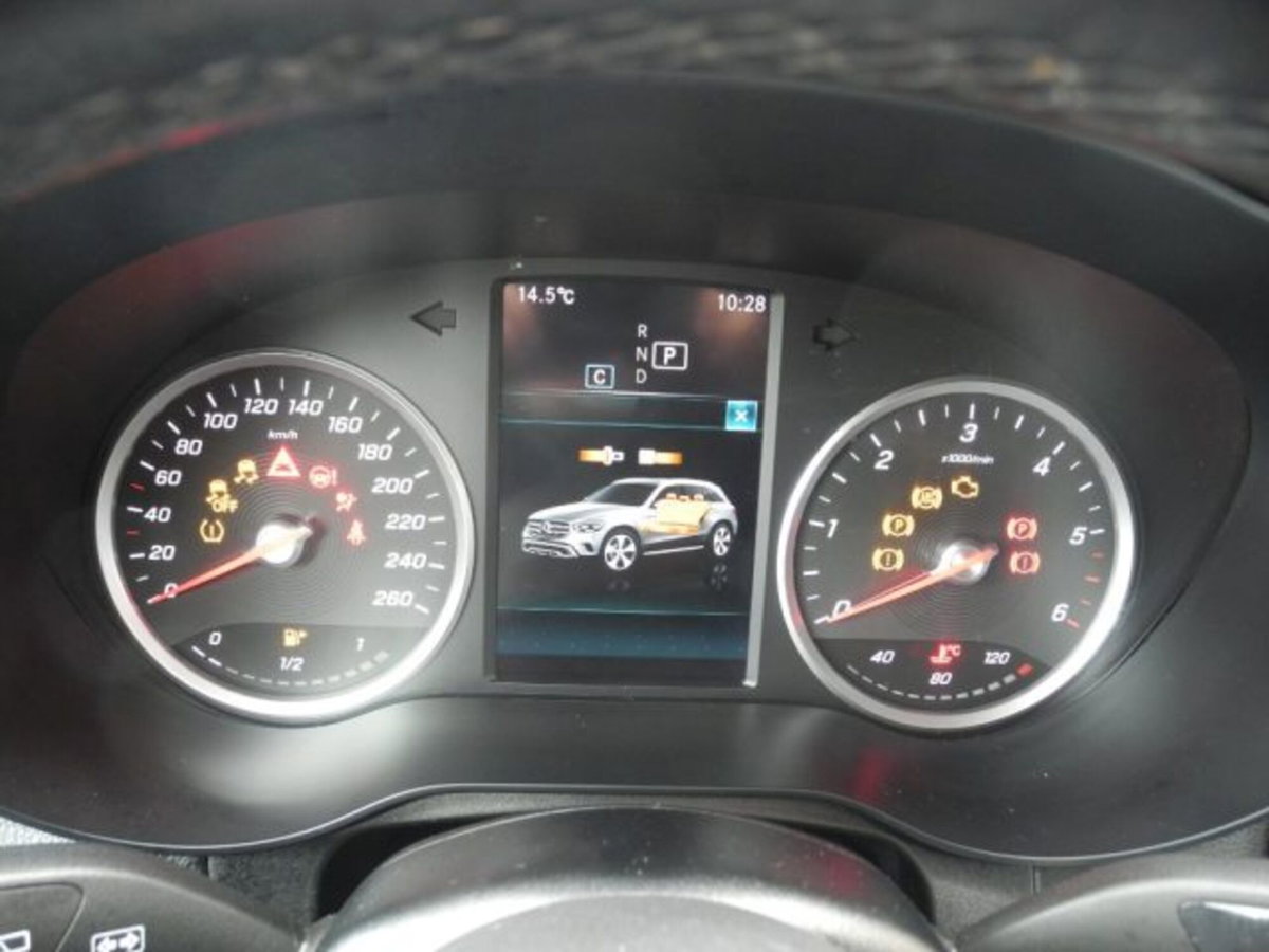 Mercedes-Benz GLC SUV 300 d 4Matic Business (17)