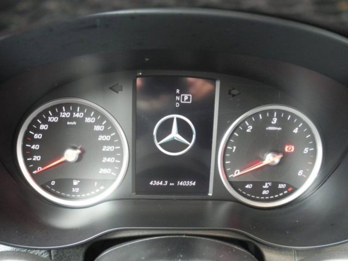 Mercedes-Benz GLC SUV 300 d 4Matic Business (18)