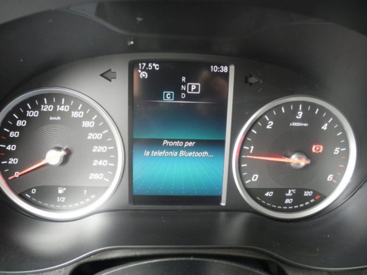Mercedes-Benz GLC SUV 300 d 4Matic Business (20)