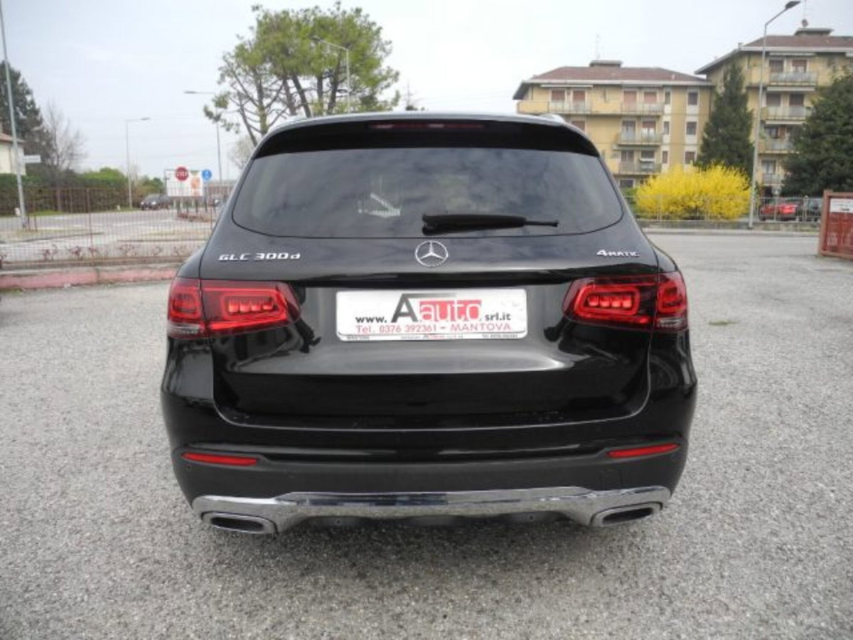 Mercedes-Benz GLC SUV 300 d 4Matic Business (4)