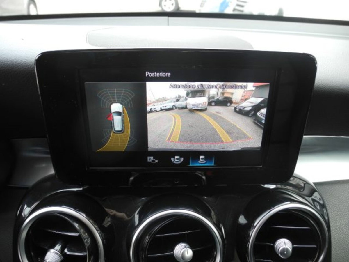 Mercedes-Benz GLC SUV 300 d 4Matic Business (8)