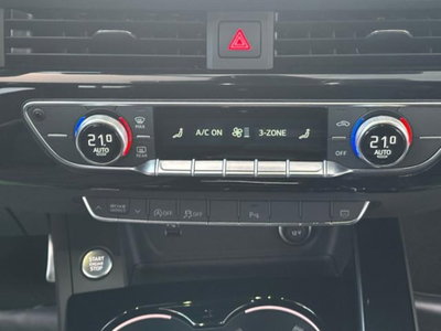 Audi A4 Avant 40 TFSI quattro S tronic S line edition (12)