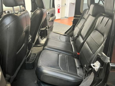 Jeep Wrangler Unlimited 2.0 Turbo Sahara (13)