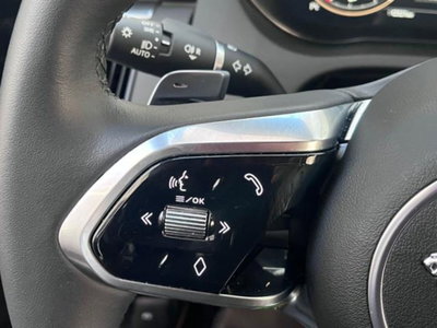 Jaguar E-Pace 2.0d i4 mhev R-Dynamic HSE awd 163cv auto (13)