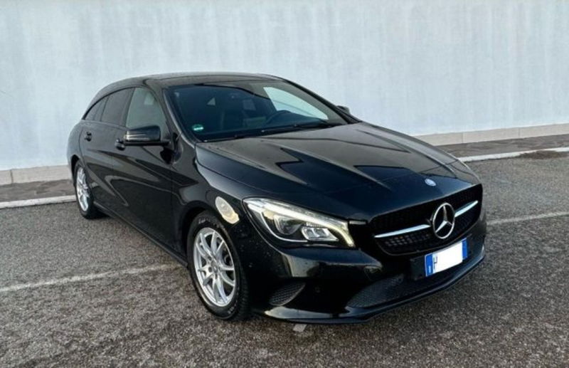 Mercedes-Benz CLA Shooting Brake 200 d Automatic Sport