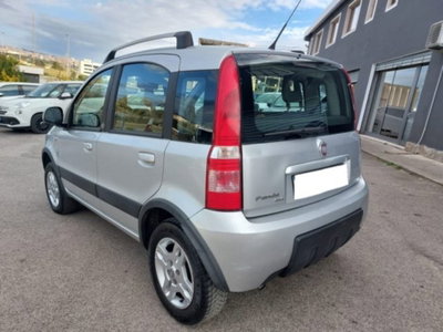 Fiat Panda 1.3 MJT 16V DPF 4x4 Climbing (7)