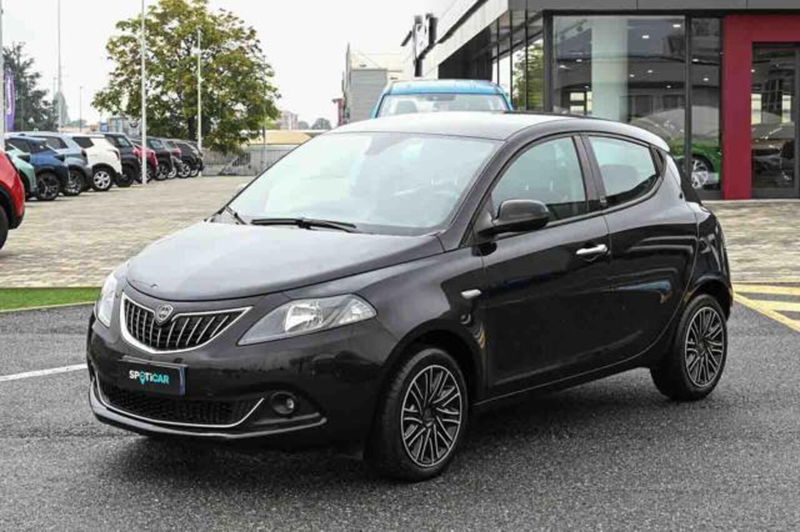Lancia Ypsilon 1.2 69 CV 5 porte Gold