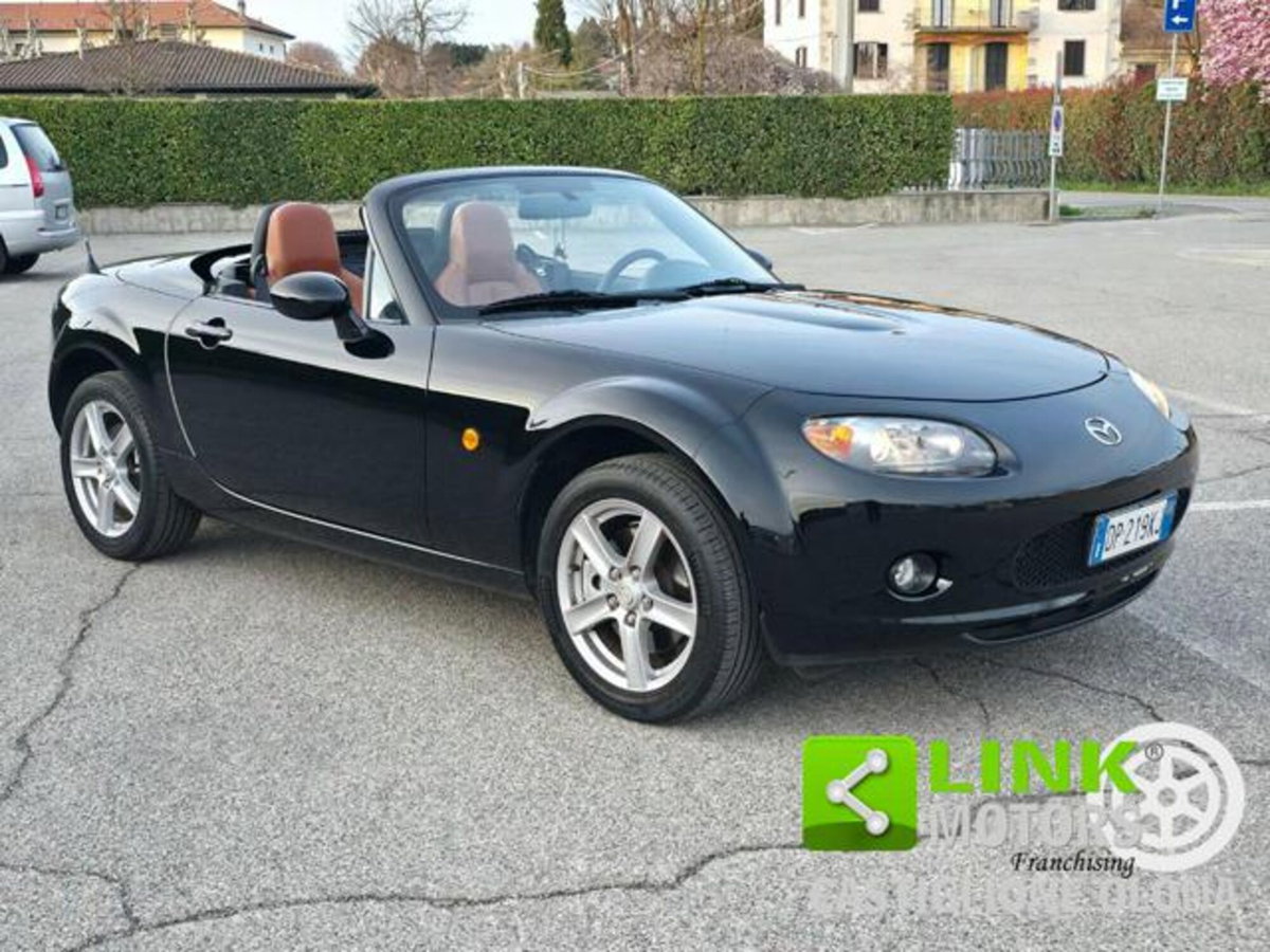 Mazda MX-5 Roadster Coupé 1.8L Fire (10)