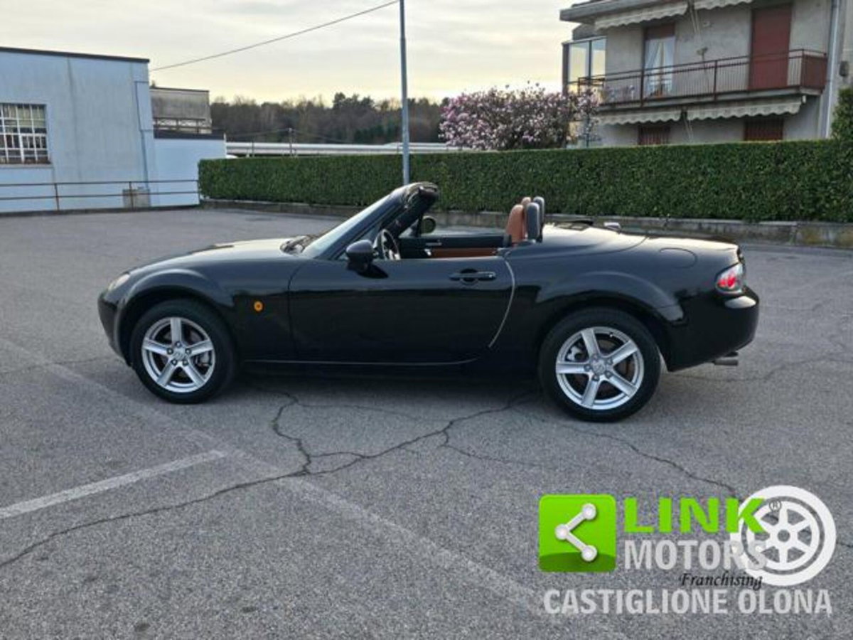 Mazda MX-5 Roadster Coupé 1.8L Fire (15)