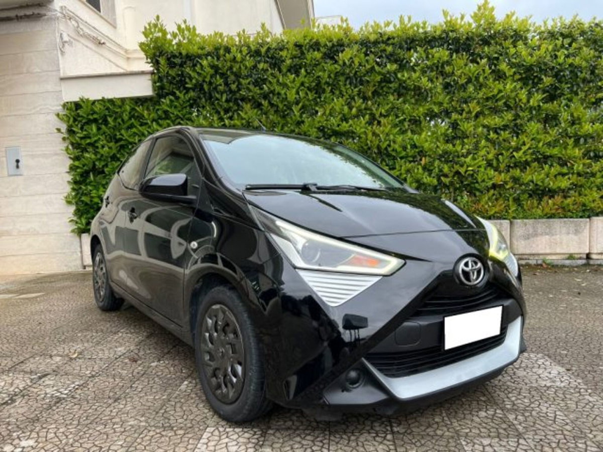 Toyota Aygo Connect 1.0 VVT-i 72 CV 5 porte x-music MMT