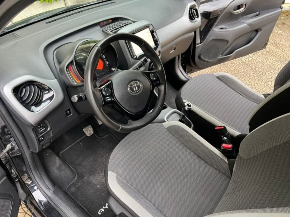 Toyota Aygo Connect 1.0 VVT-i 72 CV 5 porte x-music MMT (14)