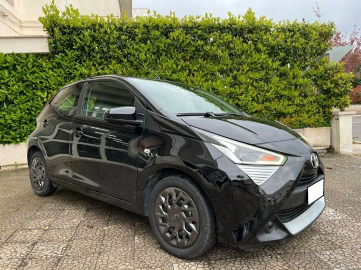 Toyota Aygo Connect 1.0 VVT-i 72 CV 5 porte x-music MMT (2)