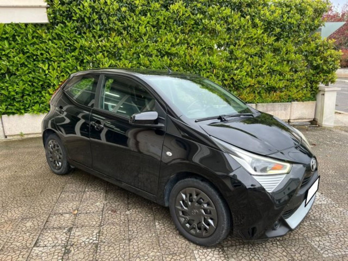 Toyota Aygo Connect 1.0 VVT-i 72 CV 5 porte x-music MMT (5)
