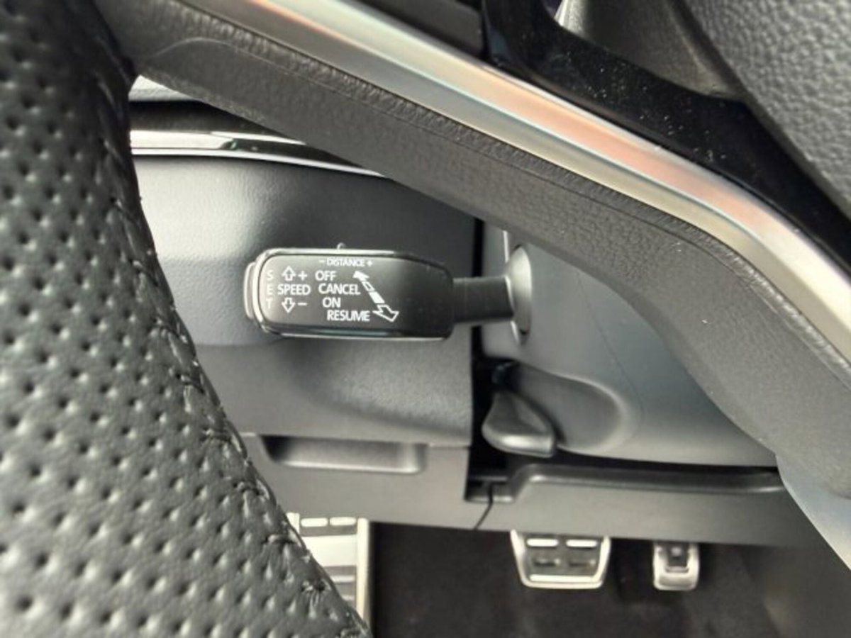Skoda Karoq 2.0 tdi Sportline 4x4 150cv dsg (14)
