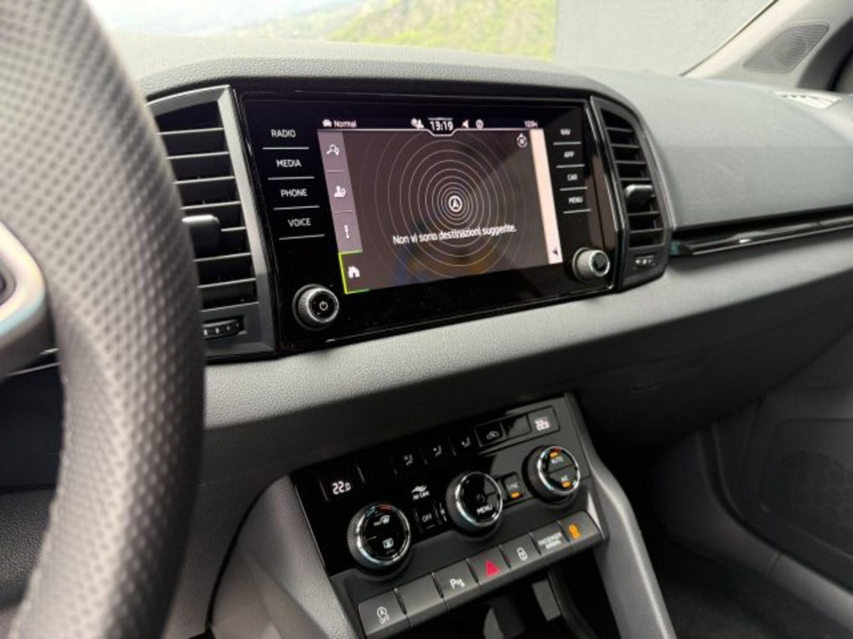 Skoda Karoq 2.0 tdi Sportline 4x4 150cv dsg (17)