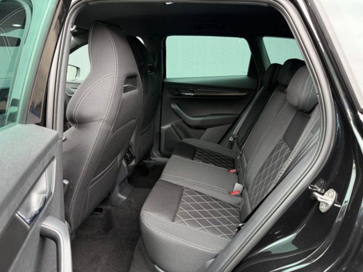 Skoda Karoq 2.0 tdi Sportline 4x4 150cv dsg (5)