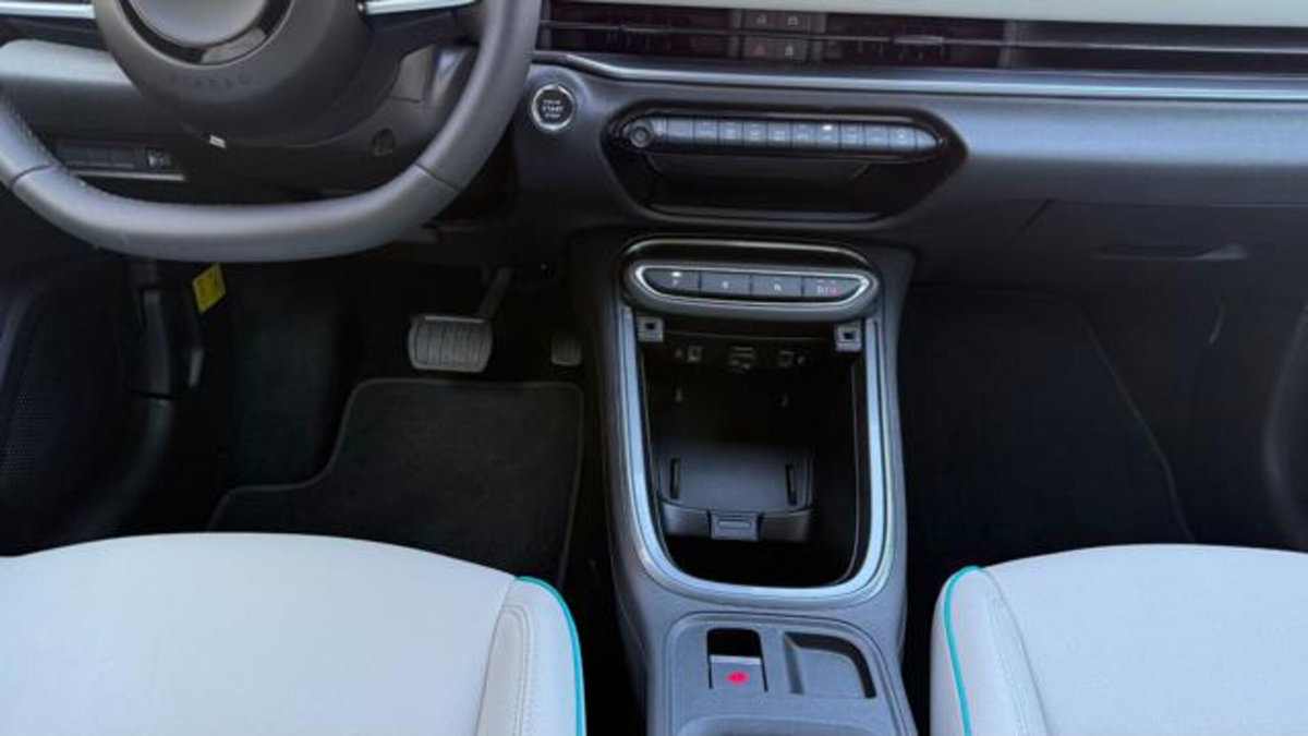 Fiat 600 1.2 hybrid La Prima 110cv auto (12)