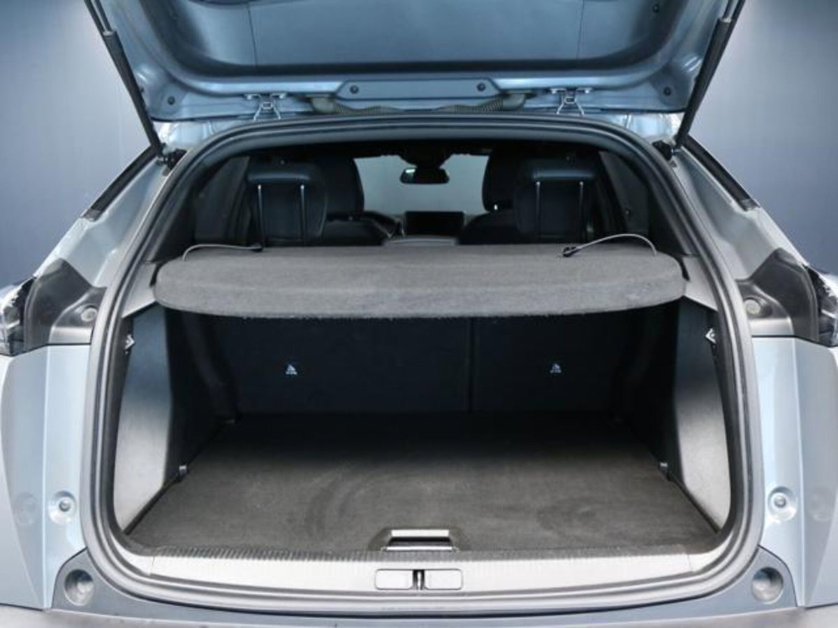 Peugeot 2008 PureTech 130 S&S EAT8 Allure Pack (2)