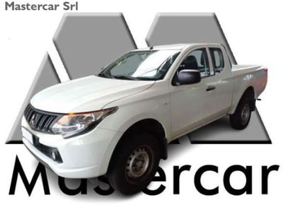 Mitsubishi L200 2.4 DI-D/154CV Club Cab Invite usato