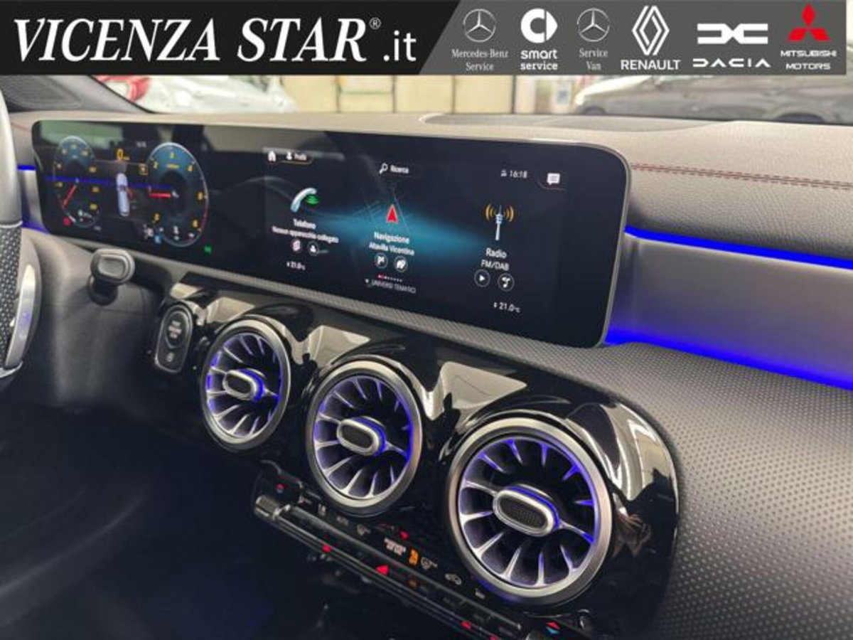 Mercedes-Benz CLA Shooting Brake 180 d Automatic Shooting Brake Premium (10)